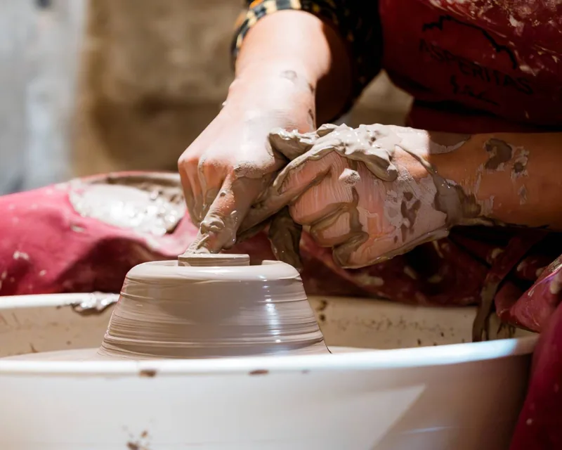 Laboratorio avanzato di tornio: tecnica del Neriage su ceramica, GO Makers Gorizia