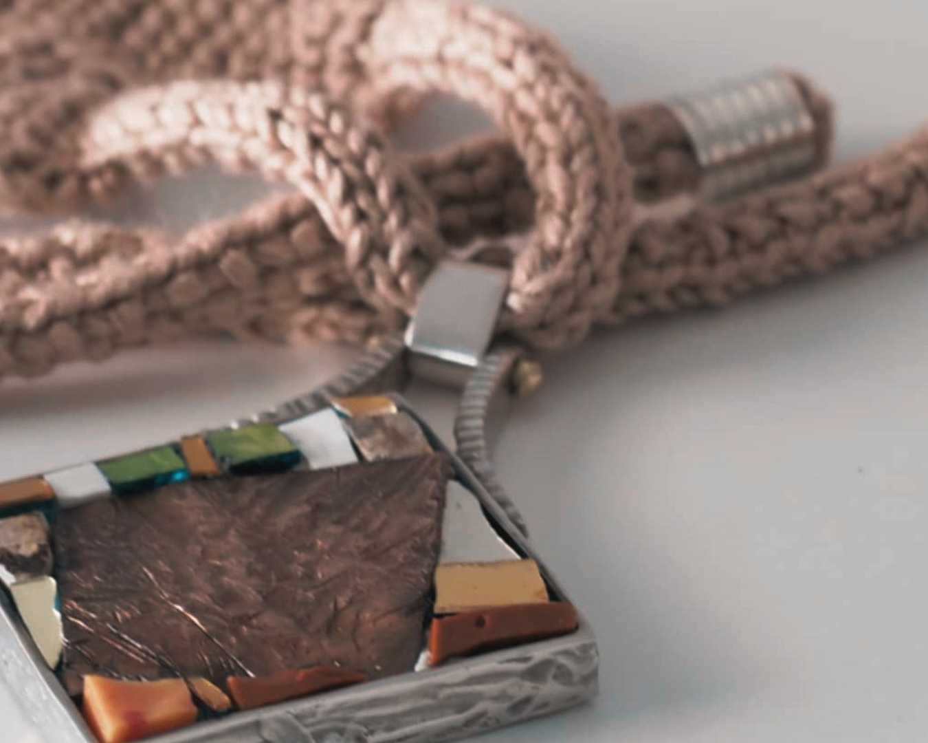 Michela Marcon – ceramica-mosaico artigiano a GO Makers Gorizia